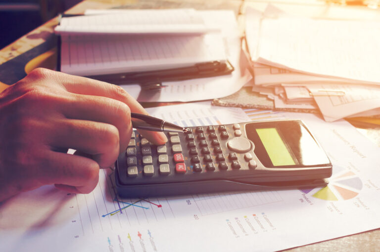 How to Put Fractions in a Scientific Calculator: Step-by-Step Guide